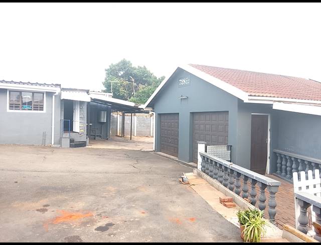 4 BEDROOM HOUSE FOR SALE IN BLUFF